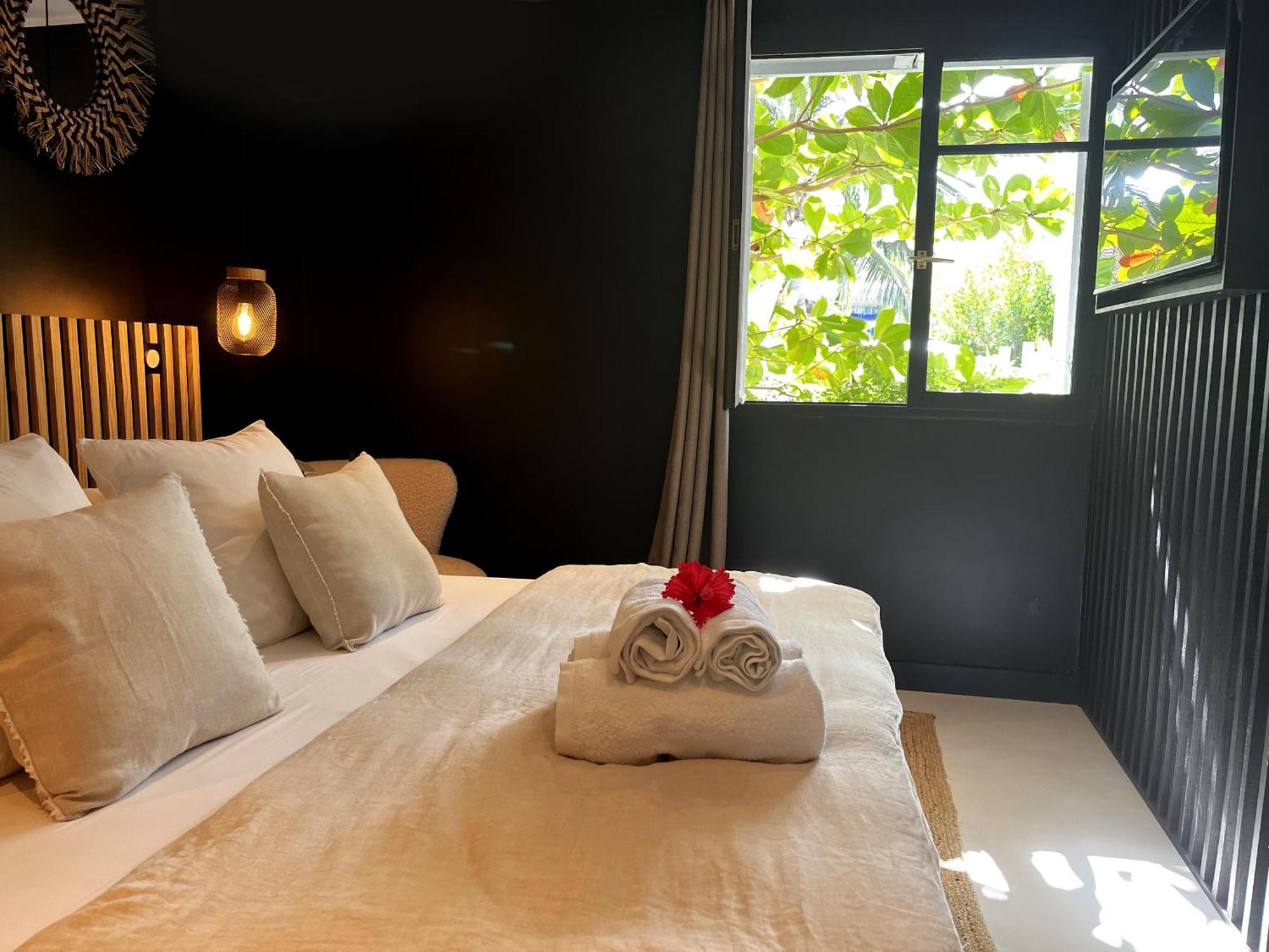 Pomme Cannelle Luxury Suites & Spa Orient Bay Oda fotoğraf